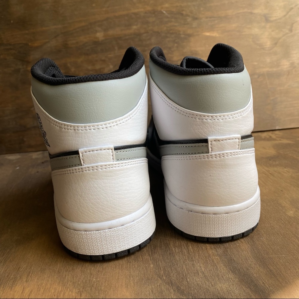 Nike Jordan mids - Picture 4 of 4